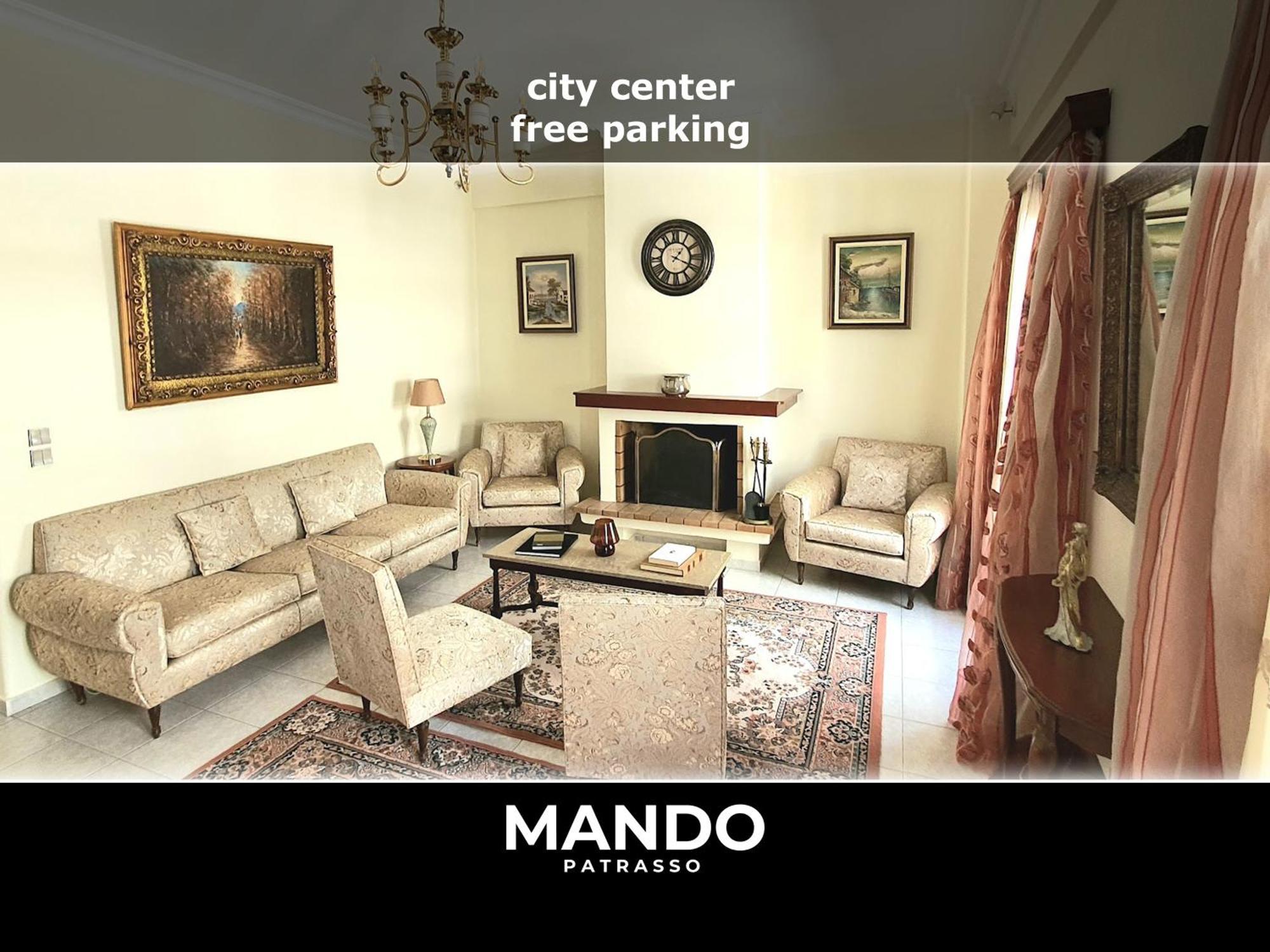 Mando Patrasso - Classical Apartment In The Center Of Patras With Free Parking Exterior photo